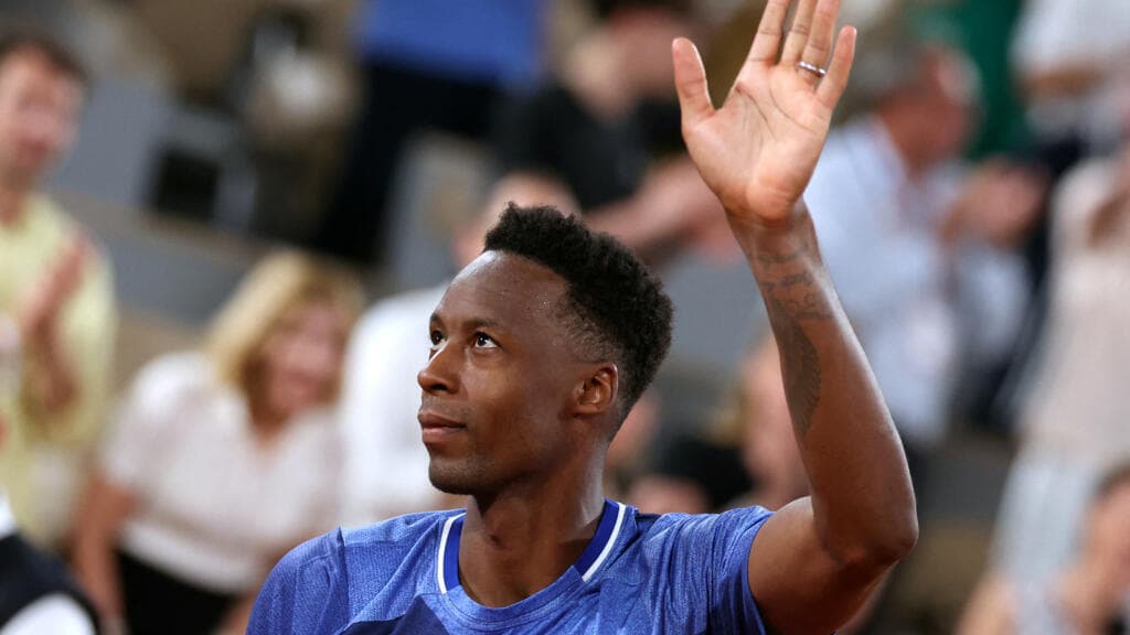 Gaël Monfils out in first round of final French Open appearance
